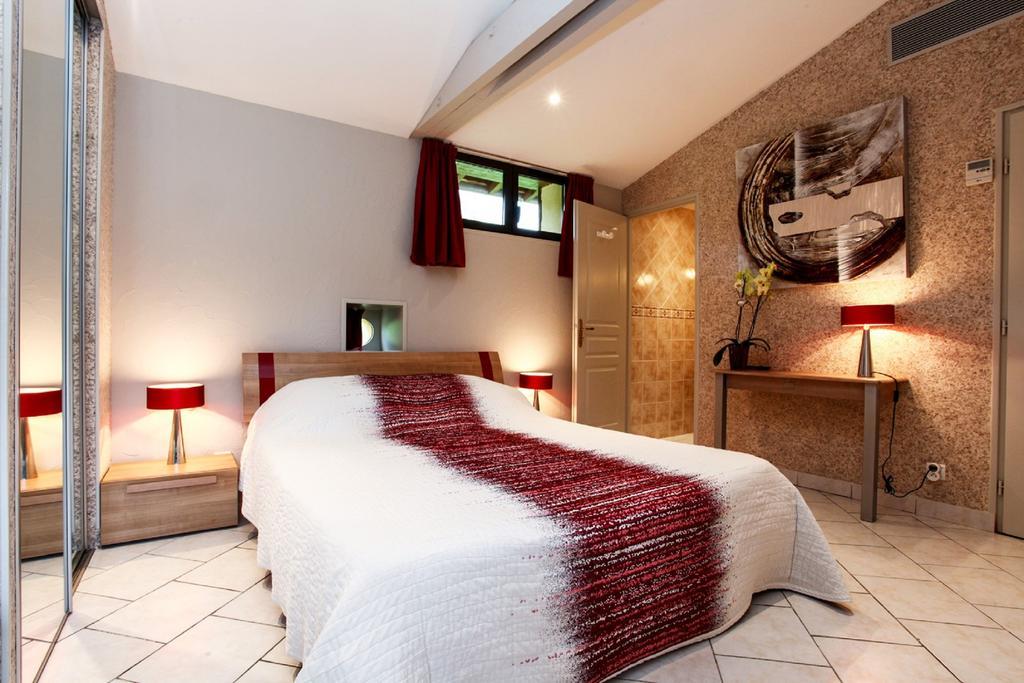 Chambres D'Hotes Les Peyrouses Sarlat-la-Caneda Ngoại thất bức ảnh
